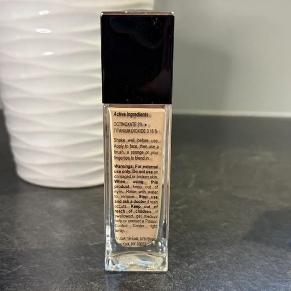 NEW Guerlain Lingerie De Peau 02C Natural Perfection Foundation SPF 20 RETIRED